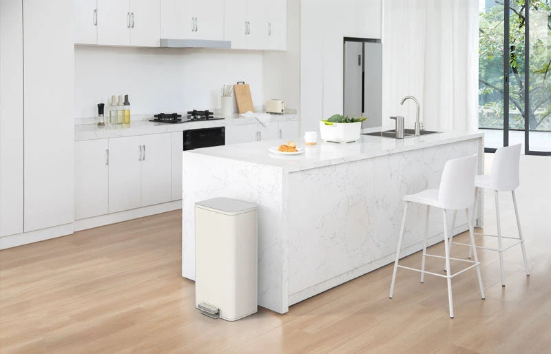 Marina Pedal Bin 30 liter, EKO - cream white