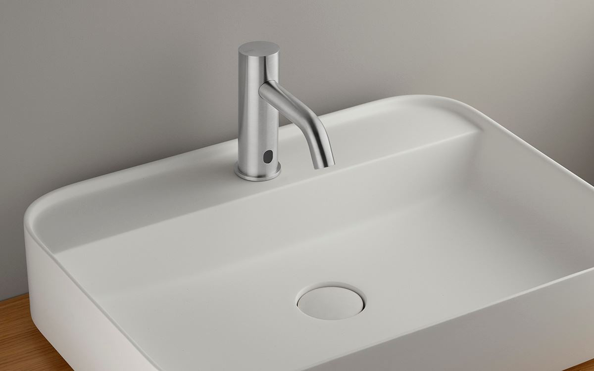 d line QST1150M Stainless steel sensor basin mixer