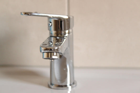 Schimmel in de badkamer voorkomen? Zo pak je het aan!